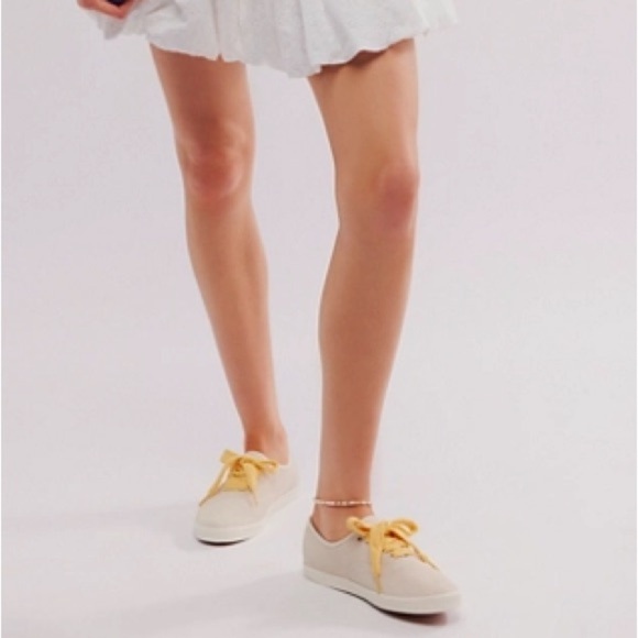 Vans x Free People Authentic Sneakers Cream Canvas Orange Laces Women 8 Men 6.5 - Picture 3 of 8